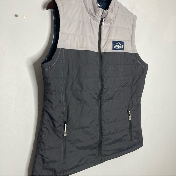 Wyeast Mount Hood Size Large Puffer Nylon Vest - Picture 3 of 8
